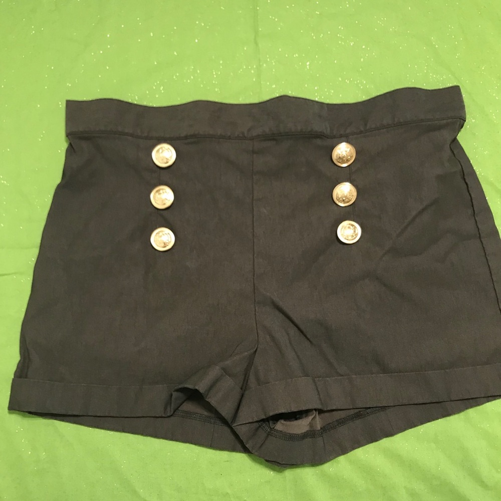 Pinup Cotour high waisted shorts